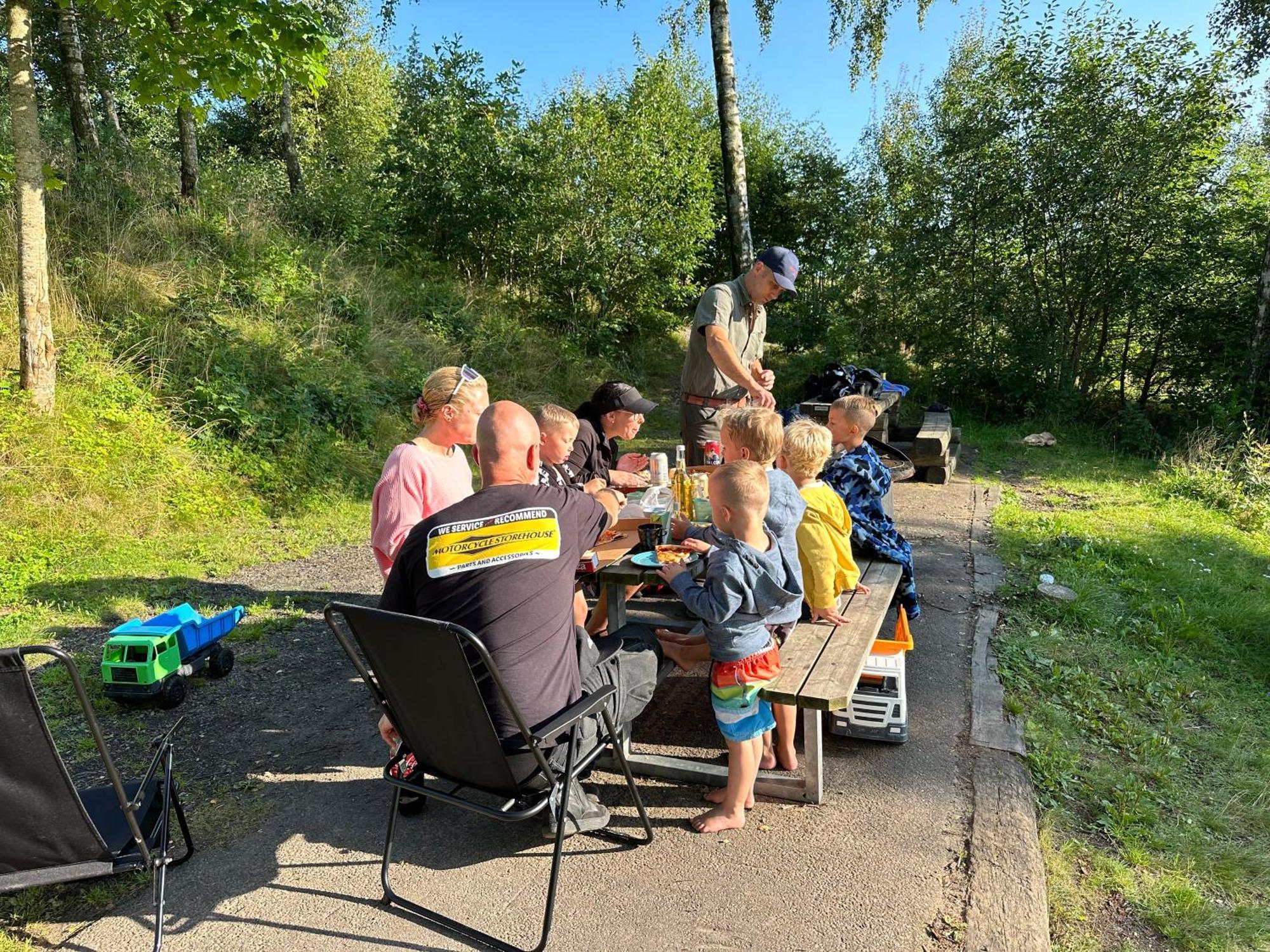 Hagbards By Gardspensionat Sloinge Esterno foto